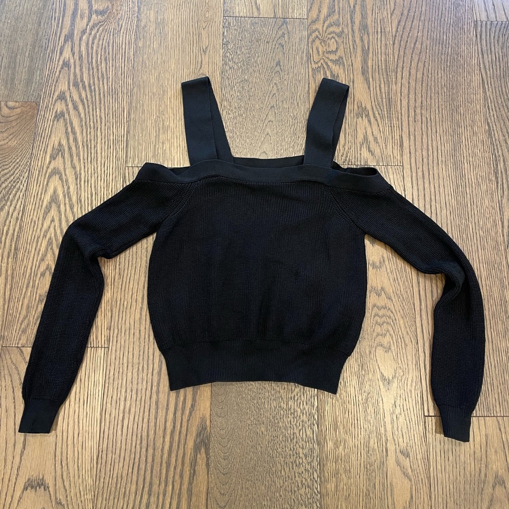 Wilfred XS Black Sweater EUC fits like a Small